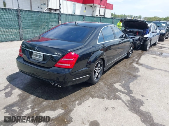 2010 Mercedes-Benz S 550 with VIN WDDNG8GB3AA308918, listed as a IAAI auction lot 42087311 with 135,878 mi miles and . Bid and sale history available at DreamBid. Image 4.