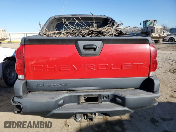 2002 Chevrolet Avalanche z VIN 3GNEC13T02G267332, wystawiony jako Copart lot #41855985 z przebiegiem Nie podano mil oraz Szkoda całkowita • Salvage title. Historia ofert i sprzedaży dostępna na DreamBid. Obrazek 6.