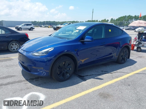 2024 Tesla Model Y с VIN 7SAYGDED5RF015208, выставлен на аукционе IAAI как лот 42723983 с пробегом 10 223 миль миль и . История ставок и продаж доступна на DreamBid. Изображение 19.