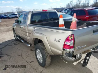 2006 Toyota Tacoma with VIN 5TEUU42NX6Z154875, listed as a IAAI auction lot 41523003 with 33,168 mi miles. Bid and sale history available at carsss.com. Image 3.