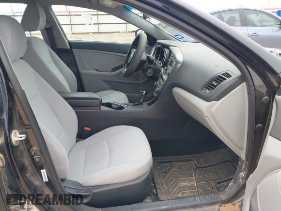 2015 Kia Optima LX with VIN 5XXGM4A71FG399420, listed as a IAAI auction lot 41928688 with 163,440 mi miles. Bid and sale history available at carsss.com. Image 5.