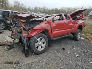 2012 Toyota Tacoma z VIN 5TFUU4EN3CX045754, wystawiony jako Copart lot #52848815 z przebiegiem Nie podano mil oraz Szkoda całkowita • Salvage title. Historia ofert i sprzedaży dostępna na DreamBid. Obrazek 1.