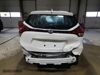 2024 Nissan Kicks S with VIN 3N1CP5BV2RL527703, listed as a Copart auction lot 51947525 with 10,981 mi miles and Salvage Title. Bid and sale history available at carsss.com. Image 6.