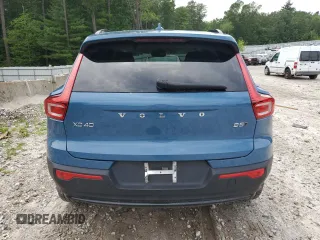 2023 Volvo XC40 Ultimate Dark Theme z VIN YV4L12UX6P2087430, wystawiony jako Copart lot #62543495 z przebiegiem 1 960 mil mil oraz Szkoda całkowita • Salvage title. Historia ofert i sprzedaży dostępna na DreamBid. Obrazek 6.