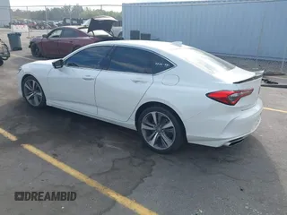 2021 Acura TLX w/Advance Package with VIN 19UUB5F60MA003776, listed as a IAAI auction lot 40692832 with 35,045 mi miles. Bid and sale history available at carsss.com. Image 3.