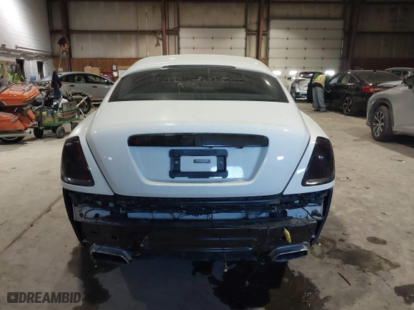 2014 Rolls-Royce Wraith with VIN SCA665C59EUX84389, listed as a IAAI auction lot 41413368 with 57,951 mi miles. Bid and sale history available at carsss.com. Image 17.