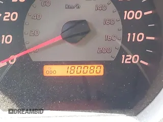 2005 Toyota Tacoma PreRunner with VIN 5TEKU72NX5Z024621, listed as a IAAI auction lot 40382089 with 180,080 mi miles. Bid and sale history available at carsss.com. Image 16.
