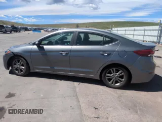 2018 Hyundai Elantra SEL z VIN 5NPD84LF0JH250764, wystawiony jako Copart lot #56933485 z przebiegiem 80 807 mil mil oraz Szkoda całkowita • Salvage title. Historia ofert i sprzedaży dostępna na DreamBid. Obrazek 2.