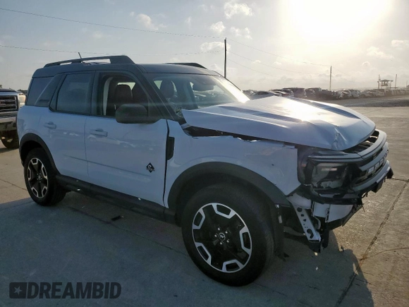 2021 Ford Bronco Sport Outer Banks with VIN 3FMCR9C63MRA52747, listed as a Copart auction lot 61964555 with 92,621 mi miles and Clean title. Bid and sale history available at DreamBid. Image 4.