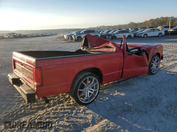 1992 GMC Sonoma with VIN 1GTCS14R2N8519033, listed as a Copart auction lot 76055424 with Not Provided miles and Salvage Title. Bid and sale history available at DreamBid. Image 3.