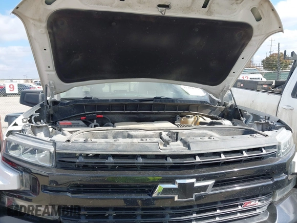 2019 Chevrolet Silverado 1500 LT Trail Boss with VIN 1GCPYFED0KZ335750, listed as a IAAI auction lot 41499679 with 155,297 mi miles. Bid and sale history available at carsss.com. Image 10.
