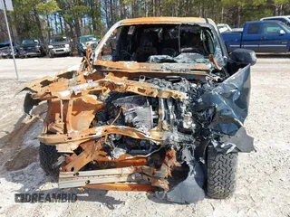 2022 Chevrolet Colorado 4WD Z71 with VIN 1GCGTDENXN1165279, listed as a IAAI auction lot 39042352 with Not provided miles and . Bid and sale history available at DreamBid. Image 6.