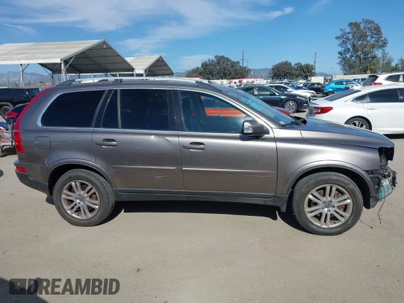 2010 Volvo XC90 I6 with VIN YV4982CZXA1561577, listed as a IAAI auction lot 41958498 with 97,376 mi miles. Bid and sale history available at carsss.com. Image 14.
