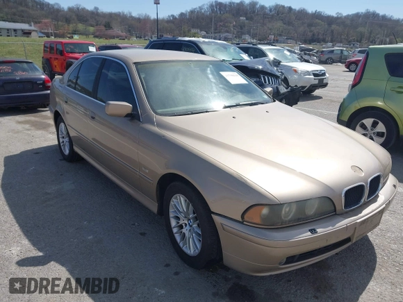 2001 BMW 5 Series 530iA with VIN WBADT63401CF04333, listed as a IAAI auction lot 41798119 with 1 mi miles. Bid and sale history available at carsss.com. Image 1.
