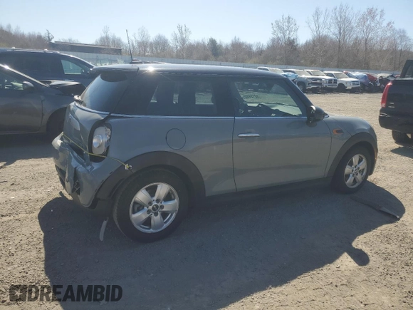 2015 MINI Hardtop z VIN WMWXM5C58FT940378, wystawiony jako Copart lot #52156005 z przebiegiem 115 758 mil mil oraz Czysty tytuł • Clean title. Historia ofert i sprzedaży dostępna na DreamBid. Obrazek 3.