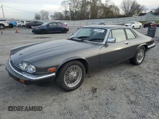 1988 Jaguar XJS z VIN SAJNA5844JC145146, wystawiony jako Copart lot #84248284 z przebiegiem 152 803 mil mil oraz Szkody całkowita. Historia ofert i sprzedaży dostępna na DreamBid. Obrazek 1.