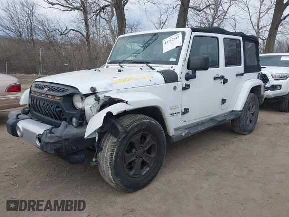 2014 Jeep Wrangler Unlimited Sahara with VIN 1C4BJWEGXEL326585, listed as a IAAI auction lot 41712047 with 155,973 mi miles. Bid and sale history available at carsss.com. Image 17.
