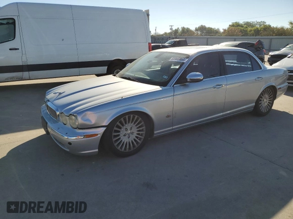 2006 Jaguar XJ Vanden Plas with VIN SAJWA82B86SH10866, listed as a Copart auction lot 69985864 with 244,998 mi miles and Clean Title. Bid and sale history available at carsss.com. Image 1.