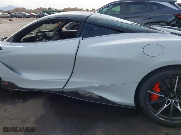 2021 McLaren 765LT with VIN SBM14RCA3MW765344, listed as a IAAI auction lot 40934179 with 10,900 mi miles. Bid and sale history available at carsss.com. Image 15.