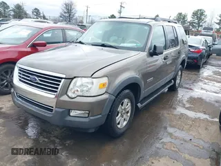 2006 Ford Explorer XLT z VIN 1FMEU73E66UA09423, wystawiony jako IAAI lot #41552885 z przebiegiem 214 269 mil mil oraz . Historia ofert i sprzedaży dostępna na DreamBid. Obrazek 2.