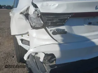 2024 Kia Forte LXS z VIN 3KPF24AD0RE778218, wystawiony jako IAAI lot #42302168 z przebiegiem 57 661 mil mil oraz . Historia ofert i sprzedaży dostępna na DreamBid. Obrazek 19.
