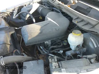 2018 Ram 1500 Express z VIN 1C6RR6KG0JS284186, wystawiony jako IAAI lot #41599709 z przebiegiem 147 981 mil mil oraz . Historia ofert i sprzedaży dostępna na DreamBid. Obrazek 19.