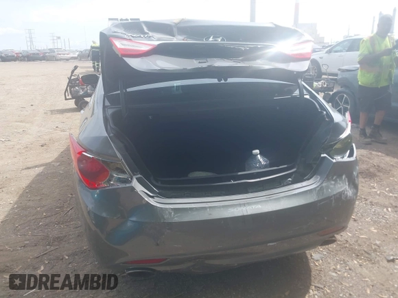2012 Hyundai Sonata Limited z VIN 5NPEC4AC2CH456506, wystawiony jako IAAI lot #42213904 z przebiegiem 124 796 mil mil oraz . Historia ofert i sprzedaży dostępna na DreamBid. Obrazek 6.