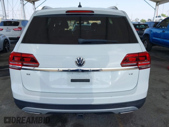 2018 Volkswagen Atlas SE with VIN 1V2CR2CAXJC594811, listed as a IAAI auction lot 42408595 with 65,247 mi miles and . Bid and sale history available at DreamBid. Image 17.