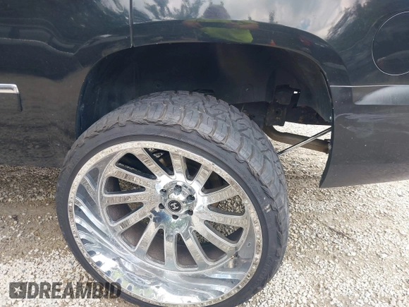 2007 Chevrolet Tahoe LT z VIN 1GNFK13067R331734, wystawiony jako IAAI lot #42372797 z przebiegiem 173 150 mil mil oraz . Historia ofert i sprzedaży dostępna na DreamBid. Obrazek 17.