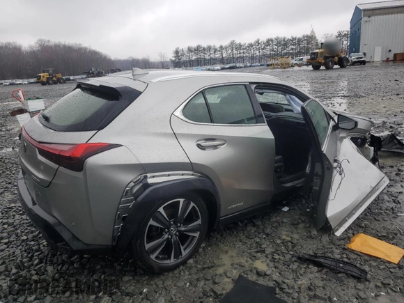2021 Lexus UX with VIN JTHP9JBH1M2039301, listed as a Copart auction lot 50186785 with 32,242 mi miles and Salvage Title. Bid and sale history available at carsss.com. Image 3.