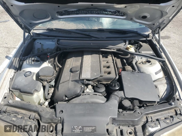 2002 BMW 3 Series 325i with VIN WBAEV33402KL76354, listed as a Copart auction lot 48049005 with 75,532 mi miles and Salvage Title. Bid and sale history available at carsss.com. Image 11.