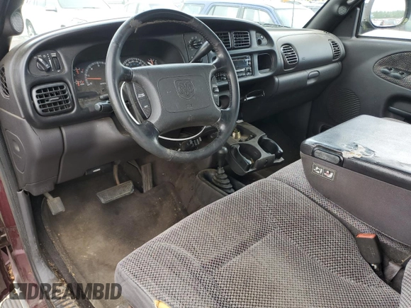 2001 Dodge 1500 z VIN 3B7HF13Z81G174610, wystawiony jako Copart lot #56548735 z przebiegiem 171 114 mil mil oraz Czysty tytuł • Clean title. Historia ofert i sprzedaży dostępna na DreamBid. Obrazek 9.