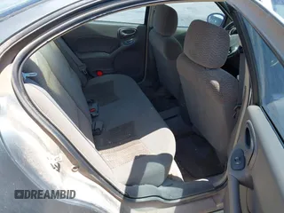 2004 Pontiac Grand Am SE1 with VIN 1G2NF52E84C250525, listed as a IAAI auction lot 42140148 with 156,971 mi miles. Bid and sale history available at carsss.com. Image 8.