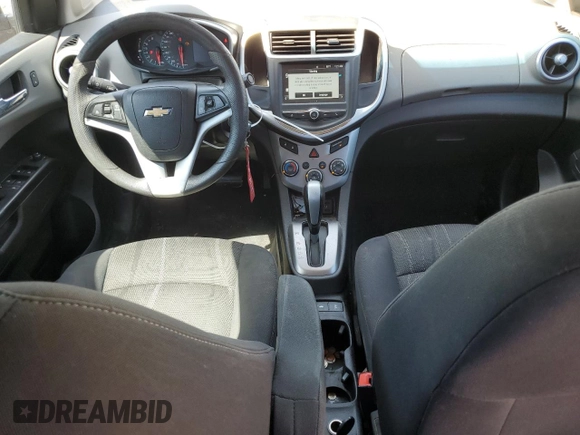 2017 Chevrolet Sonic LT z VIN 1G1JD5SH1H4127331, wystawiony jako Copart lot #52709905 z przebiegiem 73 810 mil mil oraz Szkoda całkowita • Salvage title. Historia ofert i sprzedaży dostępna na DreamBid. Obrazek 8.