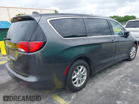 2022 Chrysler Voyager LX z VIN 2C4RC1CG2NR105567, wystawiony jako IAAI lot #42449699 z przebiegiem 38 160 mil mil oraz . Historia ofert i sprzedaży dostępna na DreamBid. Obrazek 4.