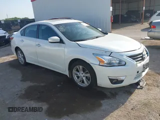 2015 Nissan Altima SV z VIN 1N4AL3AP4FC492117, wystawiony jako IAAI lot #42022933 z przebiegiem 74 995 mil mil oraz . Historia ofert i sprzedaży dostępna na DreamBid. Obrazek 1.