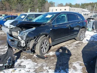 2017 Cadillac XT5 Premium Luxury AWD with VIN 1GYKNERS3HZ102955, listed as a IAAI auction lot 40986583 with 80,729 mi miles. Bid and sale history available at carsss.com. Image 18.