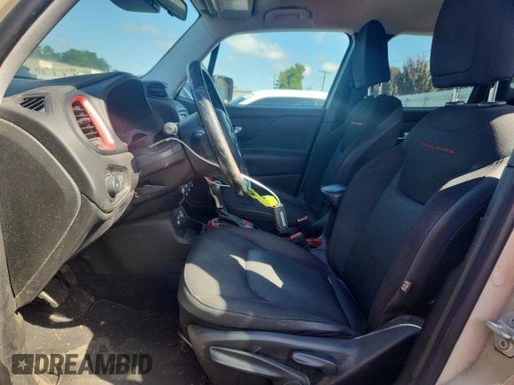 2015 Jeep Renegade Trailhawk with VIN ZACCJBCT0FPB59921, listed as a Copart auction lot 64270935 with 84,906 mi miles and Salvage title. Bid and sale history available at DreamBid. Image 7.