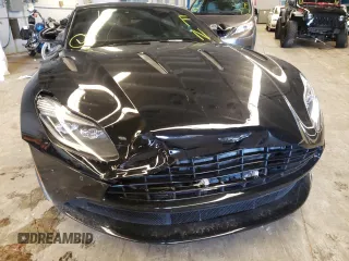 2017 Aston Martin DB11 z VIN SCFRMFAV9HGL02951, wystawiony jako Copart lot #53633992 z przebiegiem 28 066 mil mil oraz . Historia ofert i sprzedaży dostępna na DreamBid. Obrazek 9.