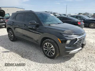 2024 Chevrolet TrailBlazer LT with VIN KL79MRSL1RB117530, listed as a Copart auction lot 48188115 with 6,996 mi miles and Salvage Title. Bid and sale history available at carsss.com. Image 4.