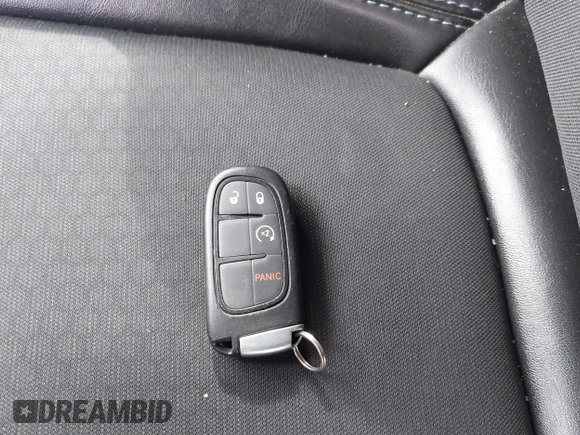 2019 Jeep Cherokee Latitude Plus with VIN 1C4PJMLX9KD445960, listed as a IAAI auction lot 41817194 with 99,194 mi miles and . Bid and sale history available at DreamBid. Image 11.