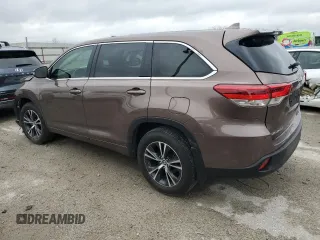 2018 Toyota Highlander LE с VIN 5TDBZRFH6JS812871, выставлен на аукционе Copart как лот 80105144 с пробегом 33 024 миль миль и Списание • Salvage title. История ставок и продаж доступна на DreamBid. Изображение 2.
