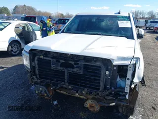 2017 GMC Sierra 1500 SLE z VIN 3GTP1MEC4HG332553, wystawiony jako IAAI lot #41721263 z przebiegiem 172 724 mil mil oraz . Historia ofert i sprzedaży dostępna na DreamBid. Obrazek 6.