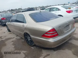 2001 Mercedes-Benz S 320/430/500 with VIN WDBNG70J31A161620, listed as a IAAI auction lot 41530784 with 134,673 mi miles and . Bid and sale history available at carsss.com. Image 3.