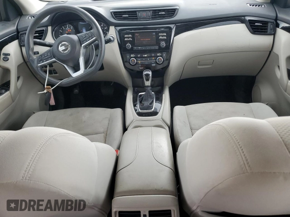 2017 Nissan Rogue SV with VIN JN1BJ1CP5HW010989, listed as a Copart auction lot 59119805 with 82,632 mi miles and Salvage title. Bid and sale history available at DreamBid. Image 8.