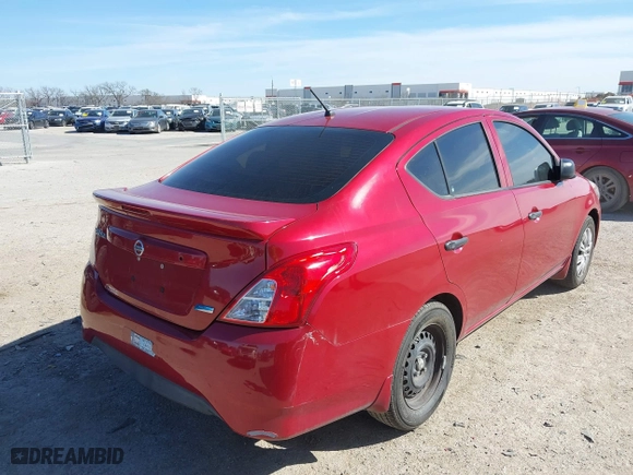 2015 Nissan Versa SV with VIN 3N1CN7AP5FL840101, listed as a IAAI auction lot 41818458 with 156,203 mi miles. Bid and sale history available at carsss.com. Image 4.