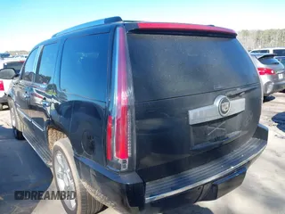 2008 Cadillac Escalade with VIN 1GYEC63828R134754, listed as a IAAI auction lot 41637495 with 228,755 mi miles. Bid and sale history available at carsss.com. Image 3.