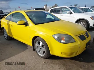 2009 Pontiac G5 with VIN 1G2AS18H997239134, listed as a IAAI auction lot 41547694 with 178,775 mi miles. Bid and sale history available at carsss.com. Image 1.