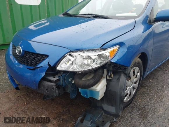 2009 Toyota Corolla with VIN JTDBL40E49J029575, listed as a IAAI auction lot 41569124 with 81,232 mi miles. Bid and sale history available at carsss.com. Image 6.