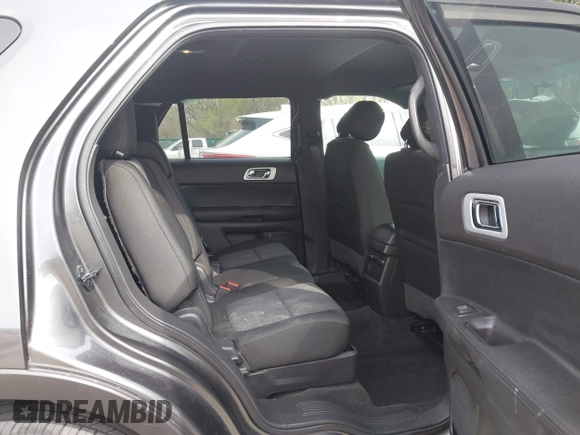 2015 Ford Explorer XLT with VIN 1FM5K7D84FGC63421, listed as a IAAI auction lot 41976273 with 62,362 mi miles and . Bid and sale history available at carsss.com. Image 8.